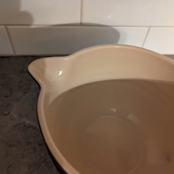 Le Creuset Stoneware Batter Bowl - Deep Purple with Cream Interior - Picture 2 of 9